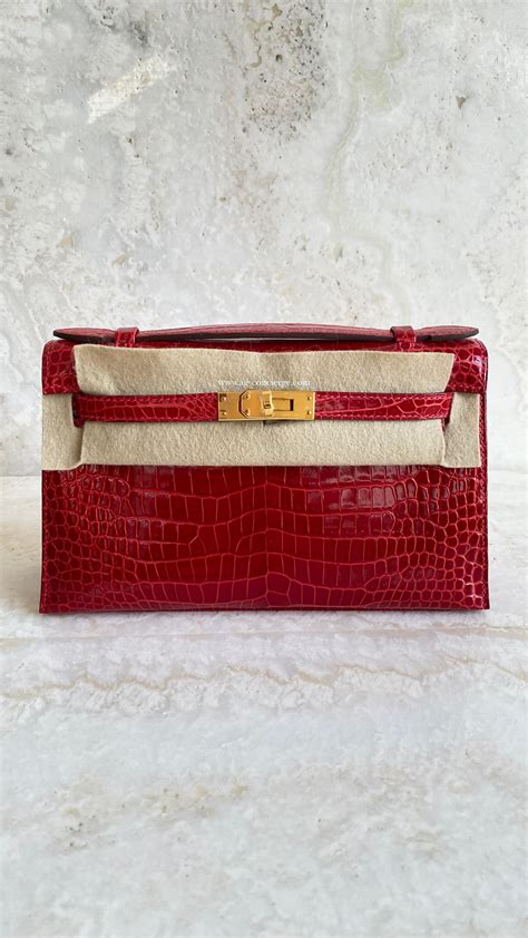 hermes kelly crocodile posorus|kelly pochette price 2022.